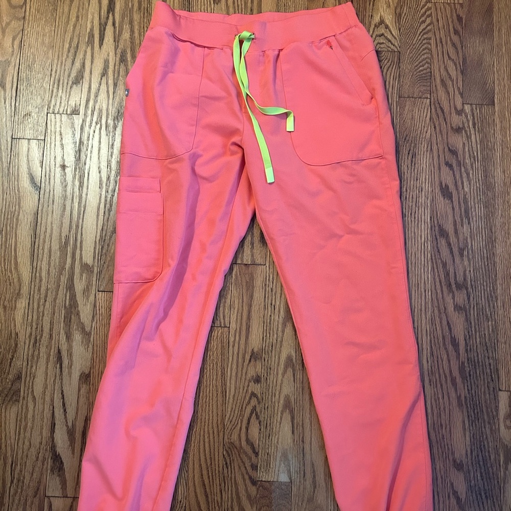 Figs Scrubs Joggers Hot Coral Pink Green Tie Women's Small